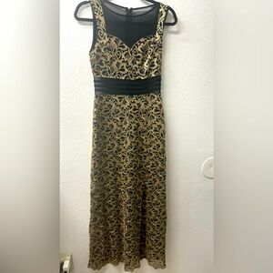 Women’s Evening Dress Black and gold